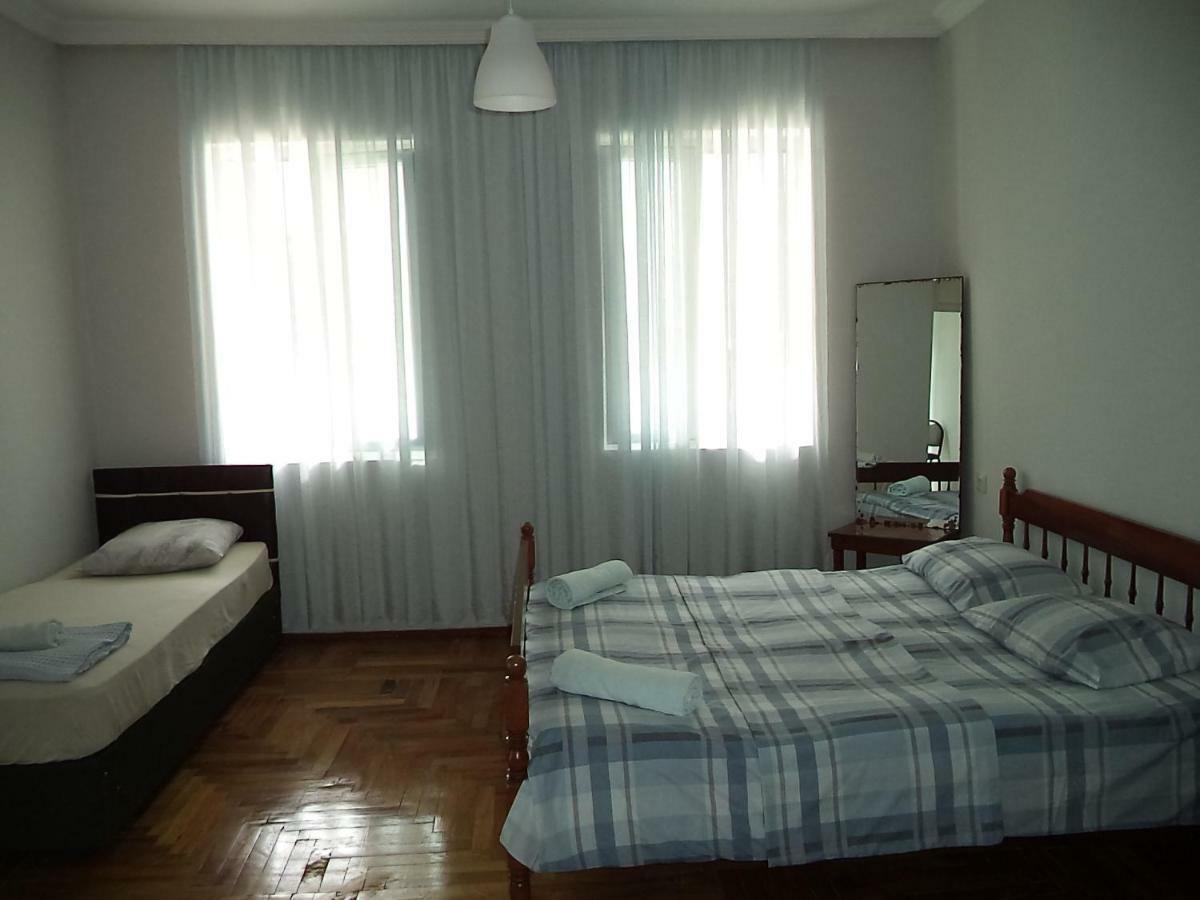 Maiko'S House Hotel Batumi Luaran gambar